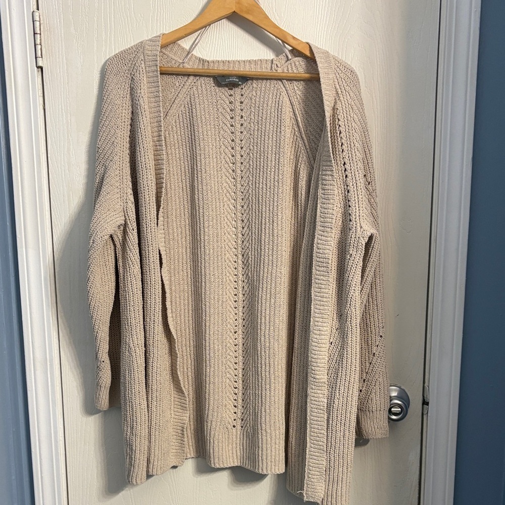 Chic Beige Knit Cardigan